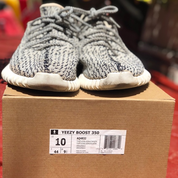 Yeezy 350 and calabasas/powerphase - Picture 5 of 13